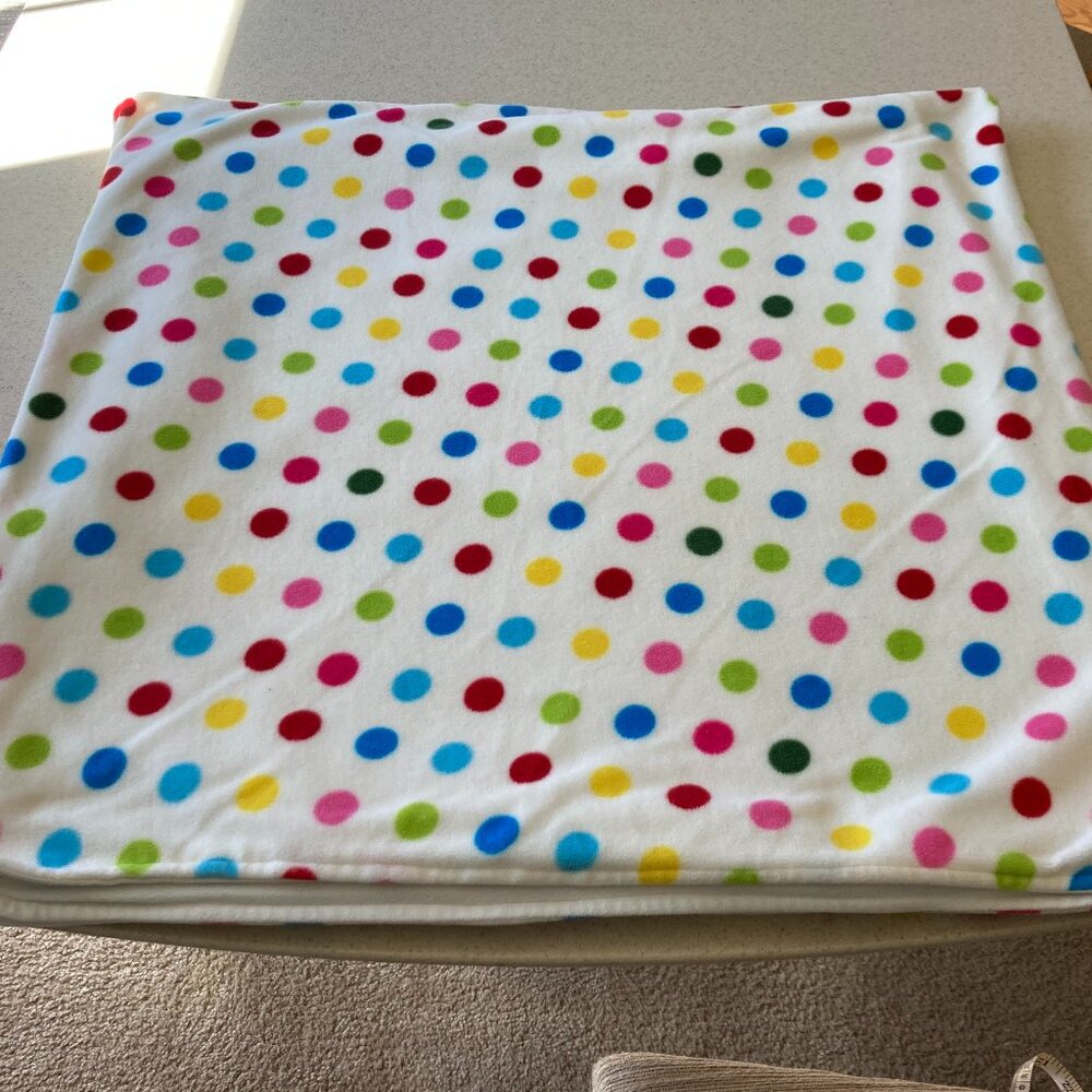 Gap Square Blanket for Baby/Kids/Home/Car EUC Large 53" x 53" White/Polka Dots